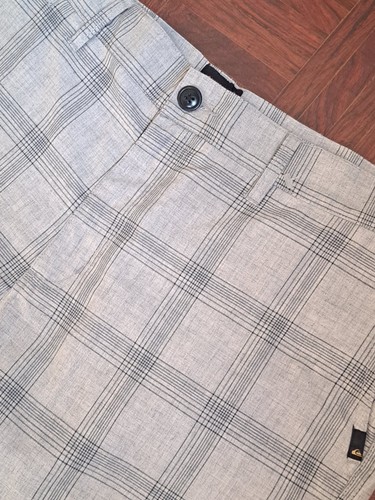 Quiksilver men shorts - shorts, size